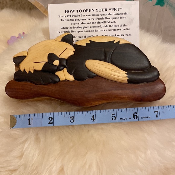 Cat PET PUZZLE BOX with Hidden Compartment uniquely crafted by Daniel Terrico. - Picture 2 of 10